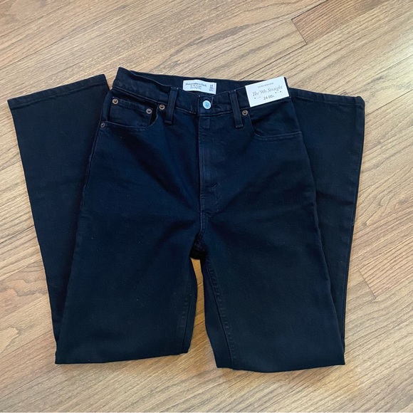 Ultra High Rise 90’s Straight, Short Length - Picture 5 of 8